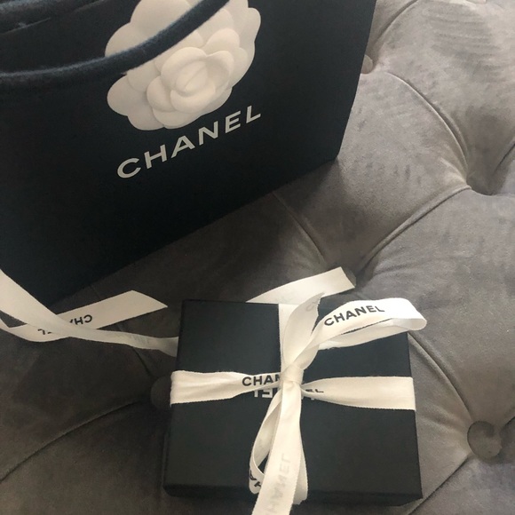 Chanel drop earrings - Picture 4 of 5